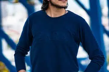 Man Wearing a Dark Blue Zara Pullover