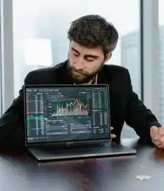Comment investir intelligemment dans la cryptomonnaie