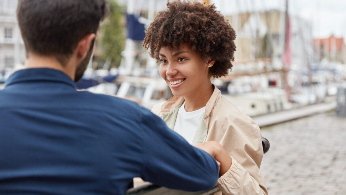 Rencontres en Normandie : conseils pratiques pour les célibataires