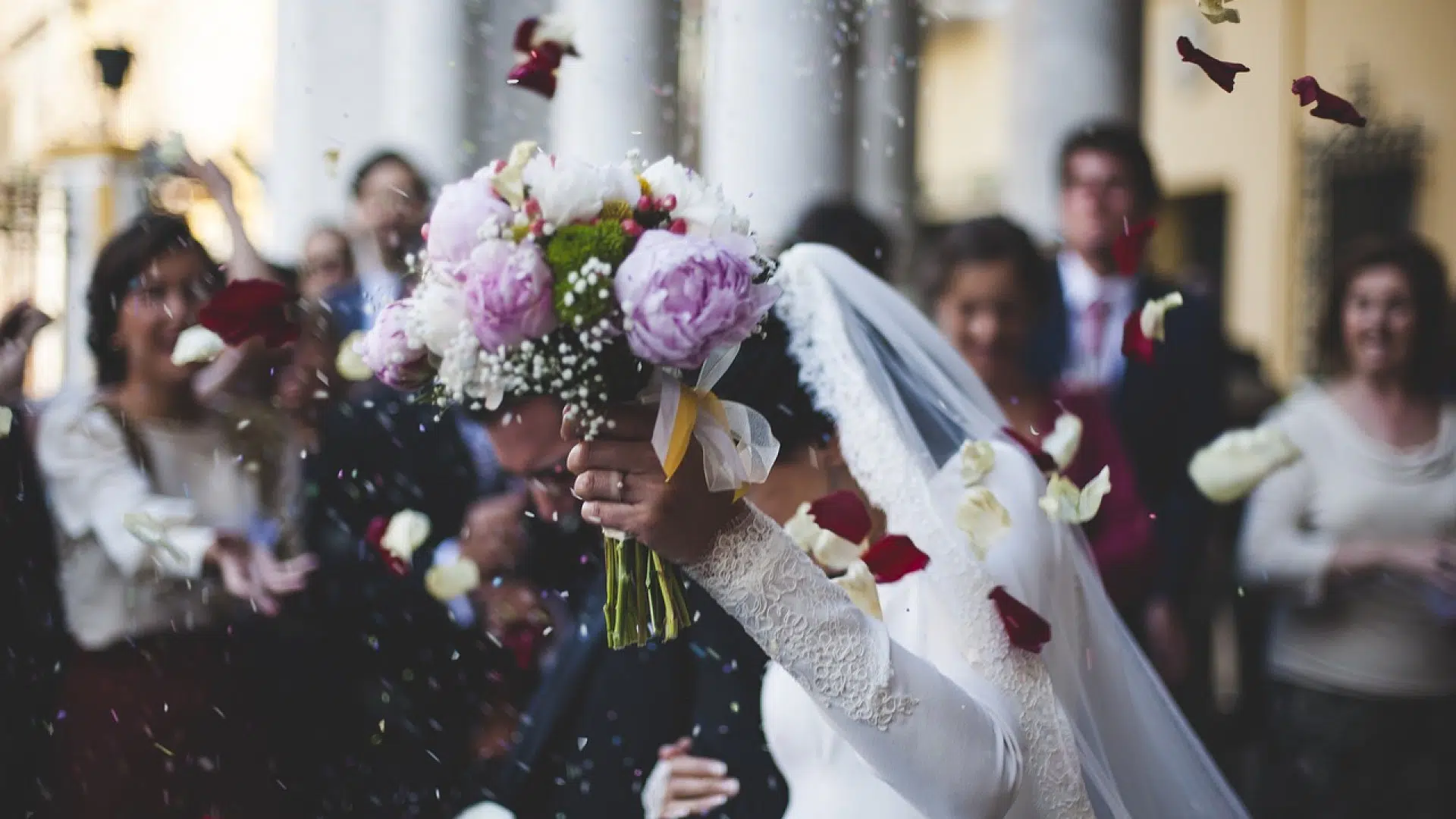 Un mariage fleuri est bien plus beau